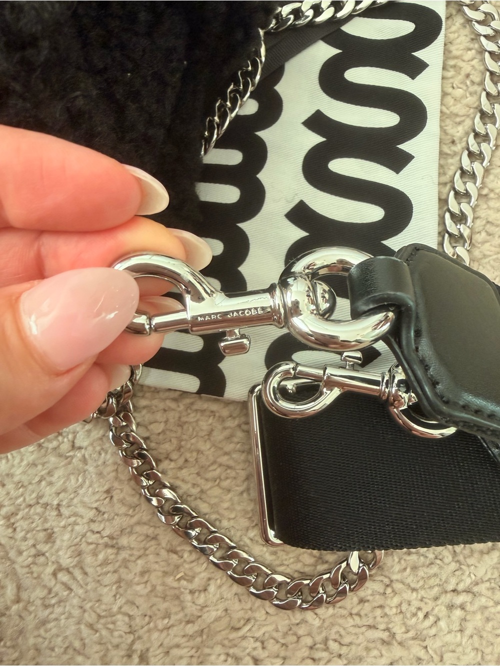 Marc Jacobs The Teddy Crossbody Tote Bag Mini - Picture 9 of 9